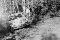 28. Krzysztof Geritz i Marek Łasiewicki - Polski Fiat 126p.   (To zdjęcie w pełnej rozdzielczości możesz kupić na www.kwa-kwa.pl )