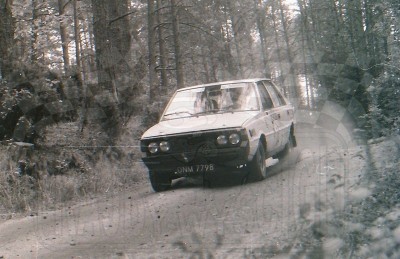 101. Krzysztof Hołowczyc i Robert Burchard - Polonez 1600C.   (To zdjęcie w pełnej rozdzielczości możesz kupić na www.kwa-kwa.pl )