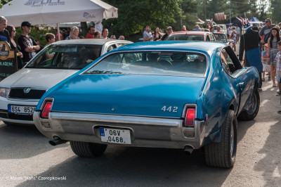 Oldsmobile 442