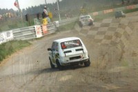 147. Piotr Radtke - Polski Fiat 126p.   (To zdjęcie w pełnej rozdzielczości możesz kupić na www.kwa-kwa.pl )