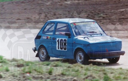 2. Michał Piotrowski - Polski Fiat 126p.   (To zdjęcie w pełnej rozdzielczości możesz kupić na www.kwa-kwa.pl )