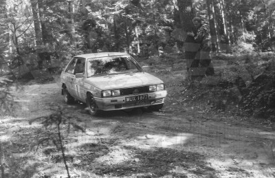 66. Andrzej Koper i Krzysztof Gęborys - Renault 11 Turbo.   (To zdjęcie w pełnej rozdzielczości możesz kupić na www.kwa-kwa.pl )