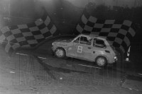 7. Marcin Kwiatkowski i Paweł Grześkowiak - Polski Fiat 126p  (To zdjęcie w pełnej rozdzielczości możesz kupić na www.kwa-kwa.pl )