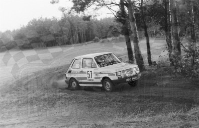 62. Krzysztof Koczur i Tadeusz Gasiński - Polski Fiat 126p.   (To zdjęcie w pełnej rozdzielczości możesz kupić na www.kwa-kwa.pl )