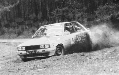 49. Andrzej Koper i Krzysztof Gęborys - Renault 11 Turbo.   (To zdjęcie w pełnej rozdzielczości możesz kupić na www.kwa-kwa.pl )