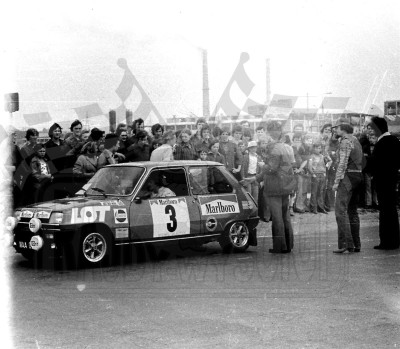 Jerzy Landsberg i Marek Muszyński - Renault 5 Alpine. To zdjęcie w pełnej rozdzielczości możesz kupić na http://kwa-kwa.pl