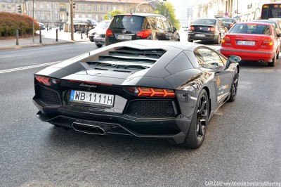 Lamborghini Aventador LP700-4