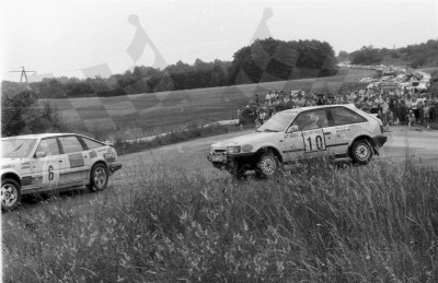 9. Nr.6.Frederic Donner i Janusz Obrocki - Rover Vitesse 3500, nr.10.Willi Duvel i Harald Brock - Mazda 323 4wd Turbo.   (To zdjęcie w pełnej rozdzielczości możesz kupić na www.kwa-kwa.pl )