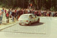 41. Jean Debaude i Yver Pizzagalli - Peugeot 205 GTi.   (To zdjęcie w pełnej rozdzielczości możesz kupić na www.kwa-kwa.pl )