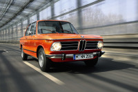 S0-Une-BMW-2002-Tii-neuve-52610