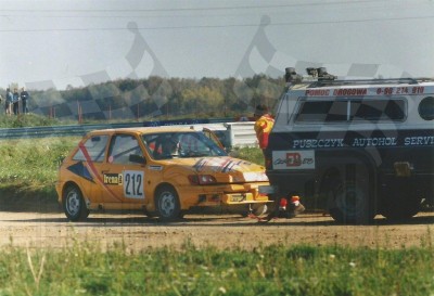 30. Krzysztof Studziński - Ford Fiesta.   (To zdjęcie w pełnej rozdzielczości możesz kupić na www.kwa-kwa.pl )