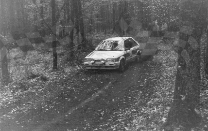 76. Timo Kuivinen i Stanisław Kozłowski - Mazda 323 4wd.   (To zdjęcie w pełnej rozdzielczości możesz kupić na www.kwa-kwa.pl )