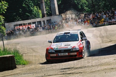 55. Piotr Adamus i Magdalena Zacharko - Opel Corsa Super 1600  (To zdjęcie w pełnej rozdzielczości możesz kupić na www.kwa-kwa.pl )