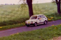 47. Bartłomiej Kulesza i Adam Klepadło  - Polski Fiat 126p.   (To zdjęcie w pełnej rozdzielczości możesz kupić na www.kwa-kwa.pl )
