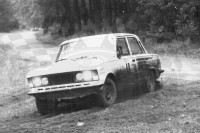 66. Andrzej Chojnacki i Jolanta Cieślak - FSO 1500.   (To zdjęcie w pełnej rozdzielczości możesz kupić na www.kwa-kwa.pl )