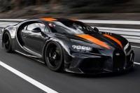 Bugatti hits 304.77mph in a Chiron | Top Gear
