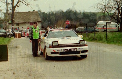 129. Krzysztof Hołowczyc i Maciej Wisławski - Toyota Celica GT4.   (To zdjęcie w pełnej rozdzielczości możesz kupić na www.kwa-kwa.pl )