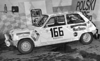 14. Jerzy Landsberg i Marek Muszyński - Renault R5 TS  (To zdjęcie w pełnej rozdzielczości możesz kupić na www.kwa-kwa.pl )