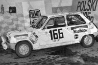 14. Jerzy Landsberg i Marek Muszyński - Renault R5 TS  (To zdjęcie w pełnej rozdzielczości możesz kupić na www.kwa-kwa.pl )