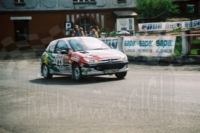 33. Julia Urbaniak i Patryk Olejniczak - Peugeot 206 XS  (To zdjęcie w pełnej rozdzielczości możesz kupić na www.kwa-kwa.pl )