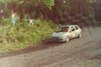 118. Bogdan Herink i Barbara Stępkowska - Renault Clio !^V.   (To zdjęcie w pełnej rozdzielczości możesz kupić na www.kwa-kwa.pl )