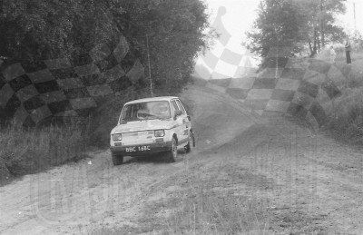 76. Krzysztof Koczur i Andrzej Witek - Fiat 126 Bis.   (To zdjęcie w pełnej rozdzielczości możesz kupić na www.kwa-kwa.pl )