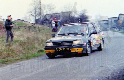 120. Jacek Jerschina i Andrzej Białowąs - Peugeot 309 GTi 16S.   (To zdjęcie w pełnej rozdzielczości możesz kupić na www.kwa-kwa.pl )