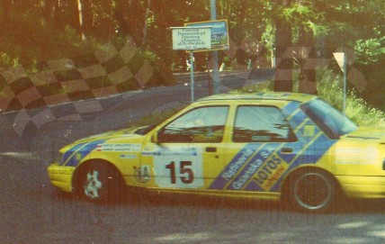 6. Dariusz Wirkijowski i Marcin Augustyn - Ford Sierra Saphire Cosworth RS.   (To zdjęcie w pełnej rozdzielczości możesz kupić na www.kwa-kwa.pl )