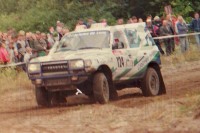 117. J.Ducroux i M.Chartrez - Toyota Land Cruiser HZJ 80.   (To zdjęcie w pełnej rozdzielczości możesz kupić na www.kwa-kwa.pl )