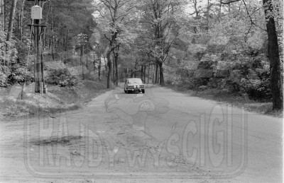 Henryk Podsiedlik i Janusz Karcz - Polski Fiat 125p 1600. To zdjęcie w pełnej rozdzielczości możesz kupić na http://kwa-kwa.pl