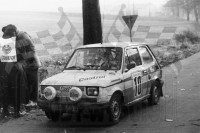 103. Robert Kępka i Adam Mazurek - Polski Fiat 126p  (To zdjęcie w pełnej rozdzielczości możesz kupić na www.kwa-kwa.pl )