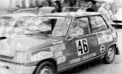 57. Jerzy Landsberg i Marek Muszyński - Renault 5 TS  (To zdjęcie w pełnej rozdzielczości możesz kupić na www.kwa-kwa.pl )