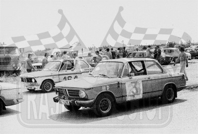 Nr.3. BMW 2002 Ti - Andrzeja Niewiadomskiego, nr.164.BMW 1600 Ti Ewalda Pauli. To zdjęcie w pełnej rozdzielczości możesz kupić na http://kwa-kwa.pl