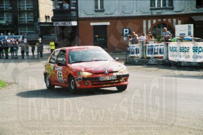 52. Adam Kopcych i Maciej Giełażun - Peugeot 106 Rallye  (To zdjęcie w pełnej rozdzielczości możesz kupić na www.kwa-kwa.pl )