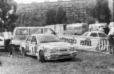 14. Ford Sierra Saphire Cosworth 4x4 austriackiej załogi Kurt Gottlicher i Harry Minarik.   (To zdjęcie w pełnej rozdzielczości możesz kupić na www.kwa-kwa.pl )