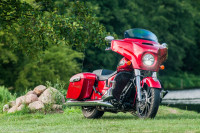 Indian Chieftain Ruby Metalic fot rw (3)