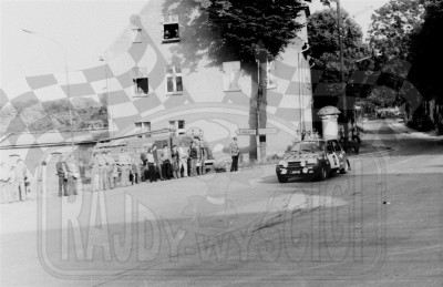 27. Attila Ferjancz i Janos Tandari - Renault 5 Alpine  (To zdjęcie w pełnej rozdzielczości możesz kupić na www.kwa-kwa.pl )