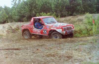 56. Sławomir Wasiak i Marcin Grydziuszko - Nissan Patrol 2800  (To zdjęcie w pełnej rozdzielczości możesz kupić na www.kwa-kwa.pl )