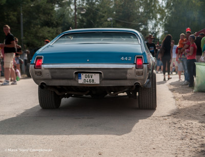 Oldsmobile 442