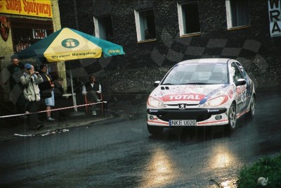 94. Piotr Leoniec i Marek Bała - Peugeot 206  (To zdjęcie w pełnej rozdzielczości możesz kupić na www.kwa-kwa.pl )