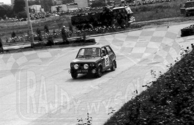 157. Marek Gieruszczak i Maciej Maciejewski - Polski Fiat 126p.   (To zdjęcie w pełnej rozdzielczości możesz kupić na www.kwa-kwa.pl )