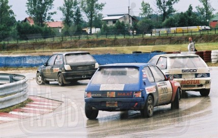 33. Nr.208.Mikołaj Kasiborski - Ford Fiesta i Georges Achard - Peugeot 205 GTi  (To zdjęcie w pełnej rozdzielczości możesz kupić na www.kwa-kwa.pl )