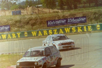 118. Andrzej Grigorjew - VW Golf i Mariusz Stec - Mitsubishi Galant VR4   (To zdjęcie w pełnej rozdzielczości możesz kupić na www.kwa-kwa.pl )