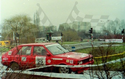 5. Ryszard Plucha i J.Kamola - Polonez 1600C.   (To zdjęcie w pełnej rozdzielczości możesz kupić na www.kwa-kwa.pl )