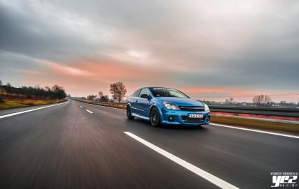 Opel Astra H OPC Rolling Session by yez.com.pl