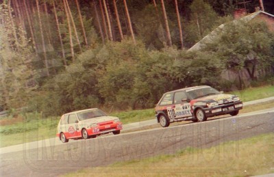 68. Nr.310.Tomasz Jaskłowski - Ford Fiesta XR2i, nr.34.Wojciech Cołoszyński - Suzuki Swift GTi 16v.   (To zdjęcie w pełnej rozdzielczości możesz kupić na www.kwa-kwa.pl )