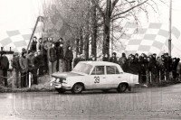 Maciej Halczyński i Stefan Swida - Polski Fiat 125p 1500. To zdjęcie w pełnej rozdzielczości możesz kupić na http://kwa-kwa.pl