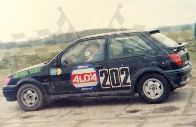 14. Ford Fiesta XR2i Andrzeja Dziurki   (To zdjęcie w pełnej rozdzielczości możesz kupić na www.kwa-kwa.pl )