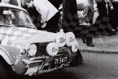 31. S.Boogaard i P.Beckers - Mini Cooper 1275 GT. (2)  (To zdjęcie w pełnej rozdzielczości możesz kupić na www.kwa-kwa.pl )