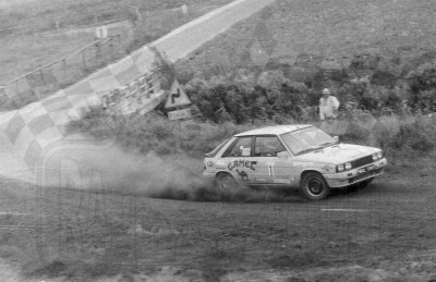 134. Andrzej Koper i Jakub Mroczkowski - Renault 11 Turbo.   (To zdjęcie w pełnej rozdzielczości możesz kupić na www.kwa-kwa.pl )